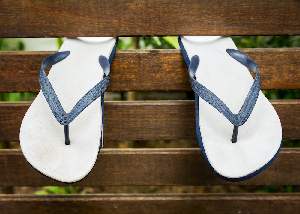 Les stratégies de branding des marques de tongs